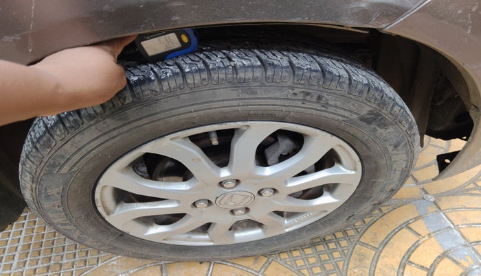 2013 Honda Amaze 1.2L I-VTEC VX, Petrol, Manual, 52,265 km, tyre