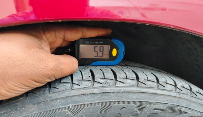 2014 Hyundai Grand i10 SPORTZ 1.2 KAPPA VTVT, Petrol, Manual, 47,000 km, tyre