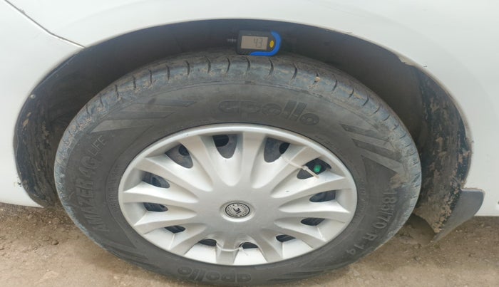 2012 Nissan Sunny XL DIESEL, Diesel, Manual, 1,42,783 km, tyre