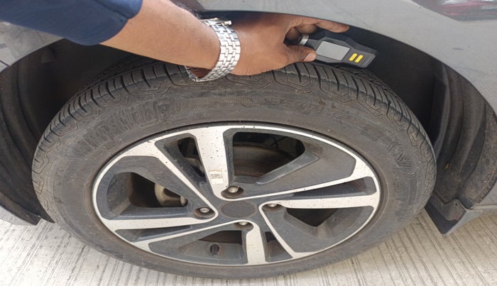 2021 Tata ALTROZ XZ PETROL, Petrol, Manual, 9,937 km, tyre