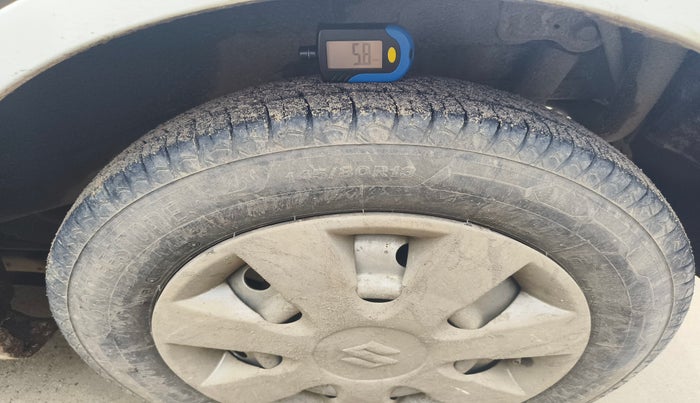 2015 Maruti Wagon R 1.0 LXI, Petrol, Manual, 1,07,604 km, tyre