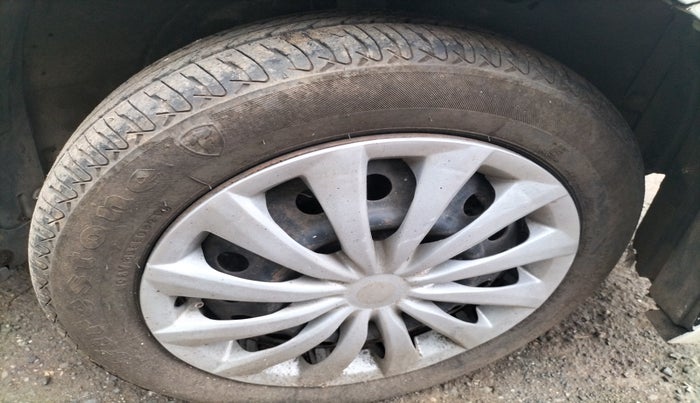 2015 Maruti Wagon R 1.0 VXI, Petrol, Manual, 56,368 km, tyre