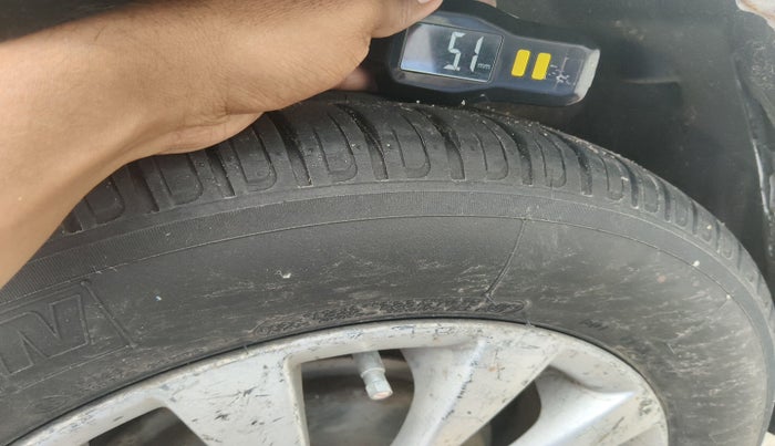 2013 Maruti Ertiga ZDI, Diesel, Manual, 1,55,249 km, tyre