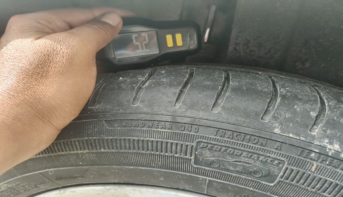 2013 Maruti Ertiga ZDI, Diesel, Manual, 1,55,249 km, tyre