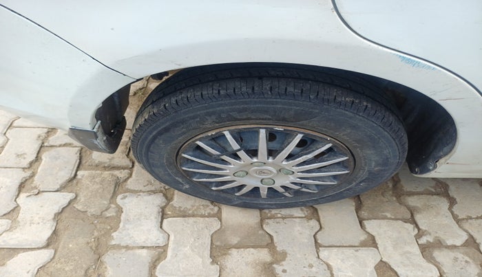 2013 Maruti Swift Dzire VDI, Diesel, Manual, 97,680 km, tyre