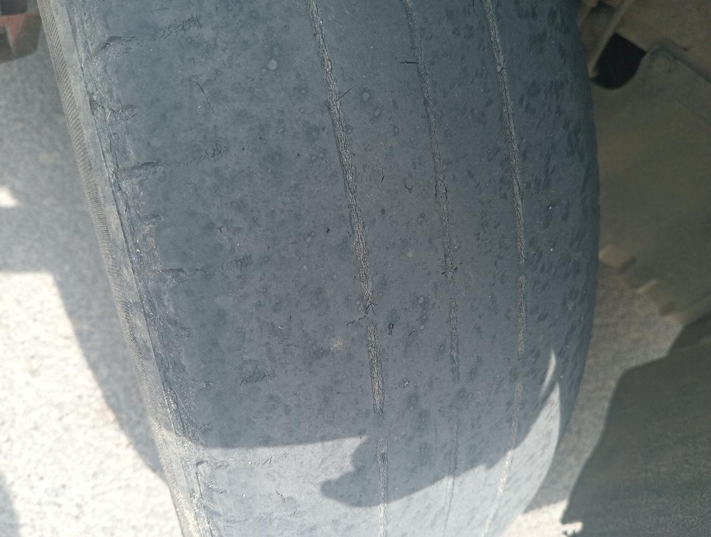 2012 Maruti Ertiga ZDI, Diesel, Manual, 1,32,483 km, tyre