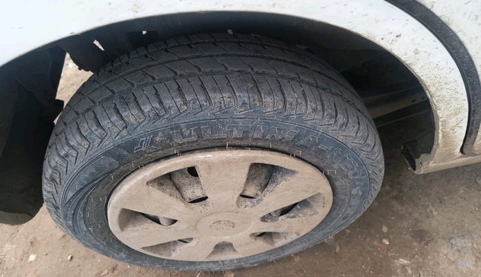 2016 Maruti Wagon R 1.0 LXI, Petrol, Manual, 3,70,614 km, tyre