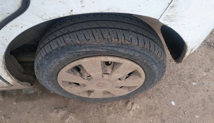 2016 Maruti Wagon R 1.0 LXI, Petrol, Manual, 3,70,614 km, tyre