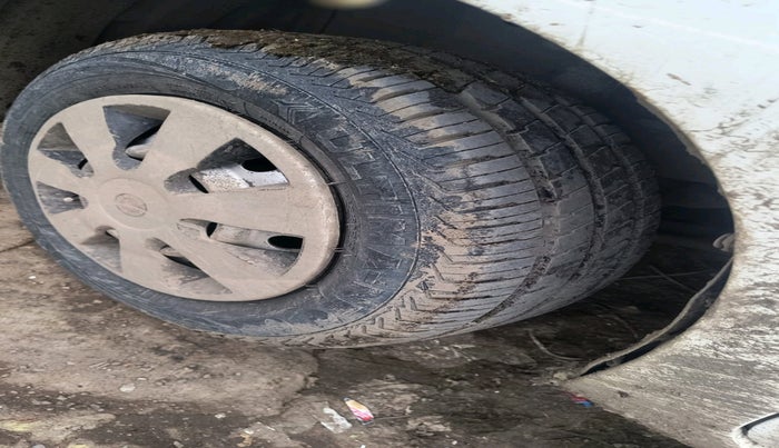 2016 Maruti Wagon R 1.0 LXI, Petrol, Manual, 3,70,614 km, tyre