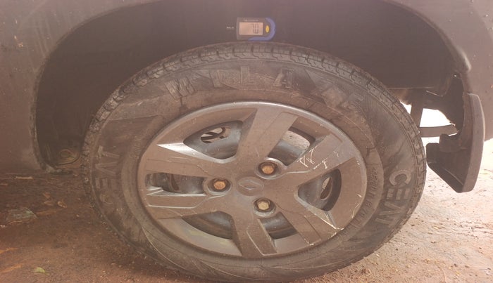 2018 Renault Kwid RXT 1.0 (O), Petrol, Manual, 13,588 km, tyre