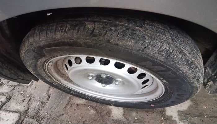 2021 Maruti Baleno SIGMA PETROL 1.2, Petrol, Manual, 1,579 km, tyre