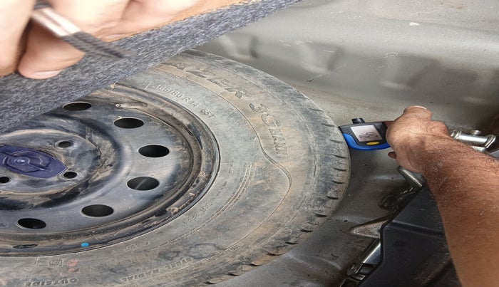 2020 Maruti Dzire VXI, Petrol, Manual, 12,055 km, tyre