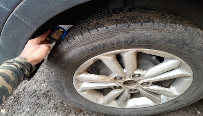 2015 Hyundai Creta SX PLUS 1.6 PETROL, Petrol, Manual, 67,948 km, tyre