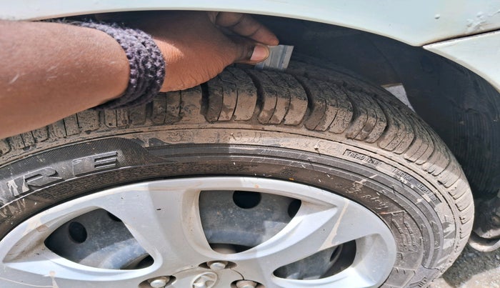 2012 Hyundai Verna FLUIDIC 1.6 VTVT EX, Petrol, Manual, 58,100 km, tyre