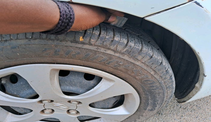 2012 Hyundai Verna FLUIDIC 1.6 VTVT EX, Petrol, Manual, 58,100 km, tyre