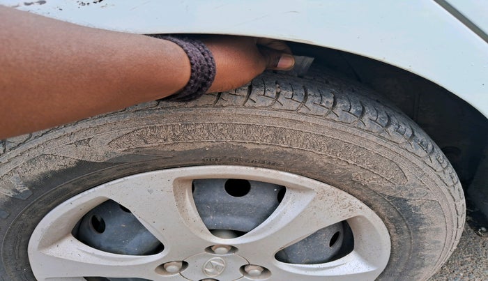 2012 Hyundai Verna FLUIDIC 1.6 VTVT EX, Petrol, Manual, 58,100 km, tyre