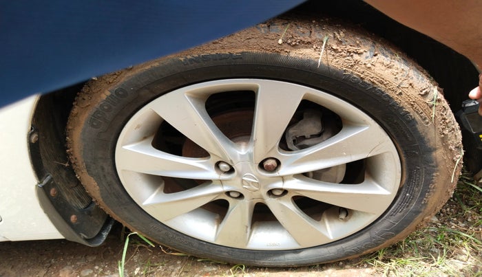 2011 Hyundai Verna FLUIDIC 1.6 VTVT SX, Petrol, Manual, 82,169 km, tyre