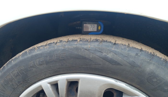 2018 Maruti Dzire VDI, Diesel, Manual, 1,21,195 km, tyre