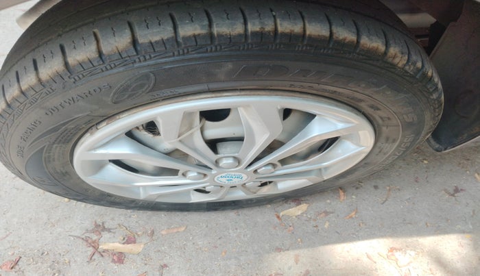 2018 Hyundai Eon ERA +, Petrol, Manual, 21,877 km, tyre