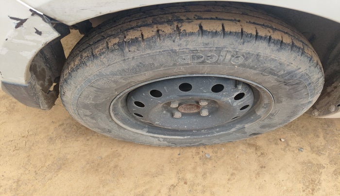 2013 Maruti Swift Dzire VDI, Diesel, Manual, 98,326 km, tyre