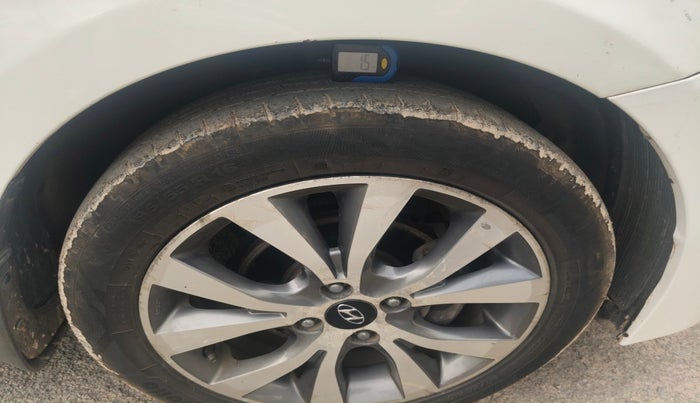 2015 Hyundai Verna FLUIDIC 4S 1.6 VTVT S(O), Petrol, Manual, 9,80,000 km, tyre