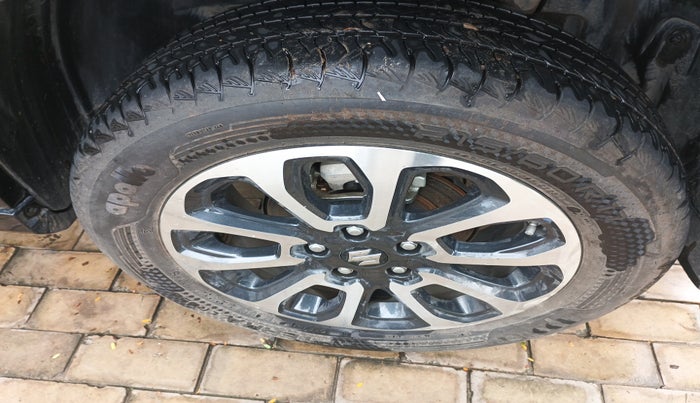 2023 Maruti Grand Vitara ALPHA SMART HYBRID AT, Petrol, Automatic, 21,292 km, tyre