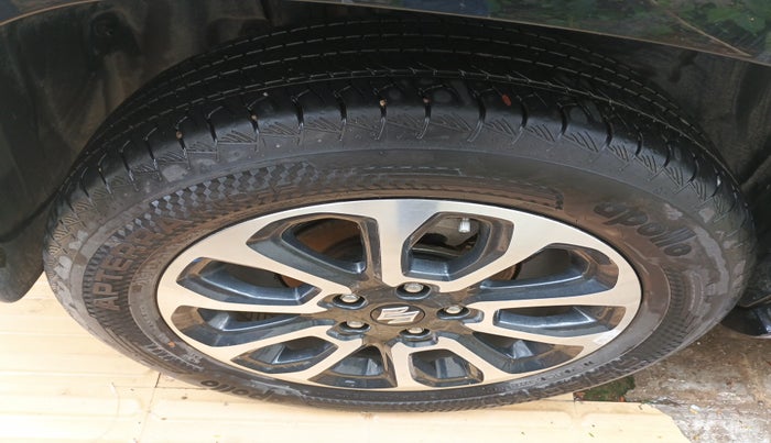 2023 Maruti Grand Vitara ALPHA SMART HYBRID AT, Petrol, Automatic, 21,292 km, tyre
