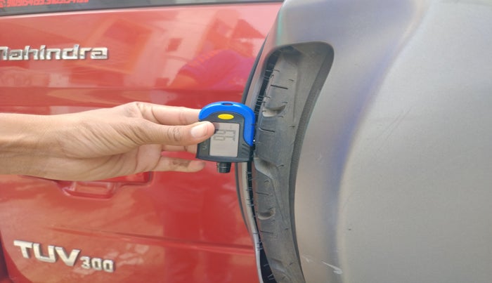 2019 Mahindra TUV300 T10 DUAL TONE, Diesel, Manual, 1,85,988 km, tyre