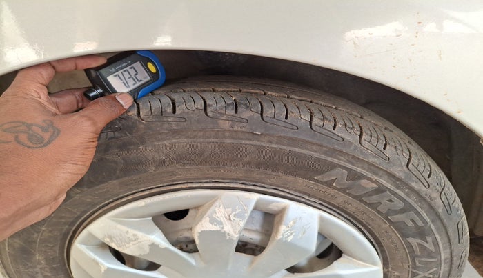 2012 Hyundai Eon D-LITE + LPG, Petrol, Manual, 84,977 km, tyre