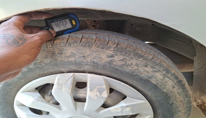 2012 Hyundai Eon D-LITE + LPG, Petrol, Manual, 84,977 km, tyre
