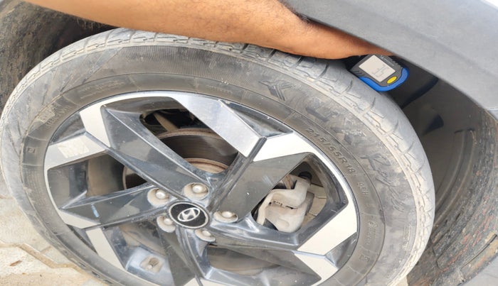 2021 Hyundai ALCAZAR 1.5 SIGNATURE (O) AT 6STR, Diesel, Automatic, 1,01,670 km, tyre