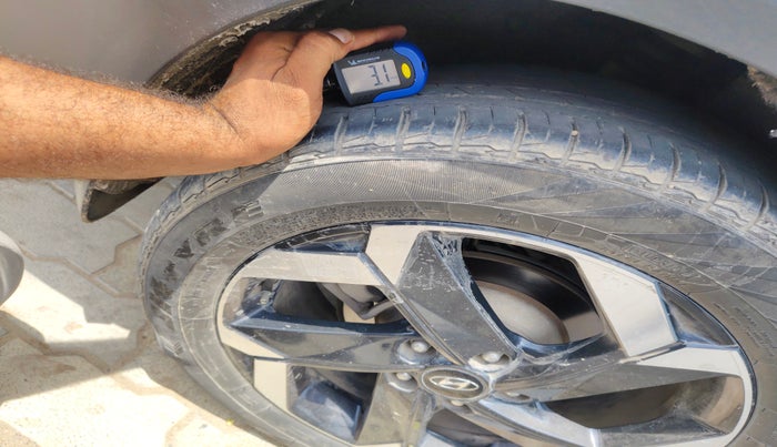2021 Hyundai ALCAZAR 1.5 SIGNATURE (O) AT 6STR, Diesel, Automatic, 1,01,670 km, tyre