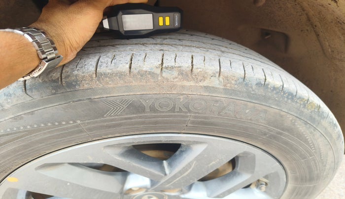 2022 Tata Safari XTA PLUS, Diesel, Automatic, 1,32,605 km, tyre