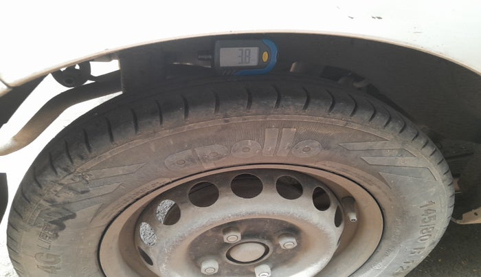 2016 Maruti Alto 800 LXI, Petrol, Manual, 1,58,395 km, tyre