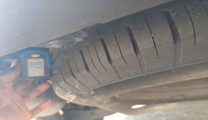 2018 Mahindra XUV500 W7, Diesel, Manual, 97,045 km, tyre