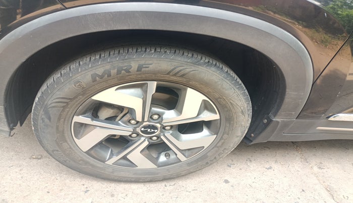 2021 KIA SONET HTX 1.5, Diesel, Manual, 67,813 km, tyre