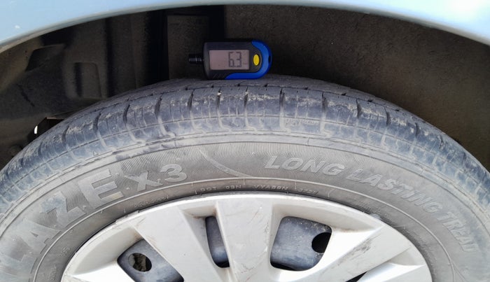 2013 Maruti Swift Dzire VXI, Petrol, Manual, 1,42,990 km, tyre