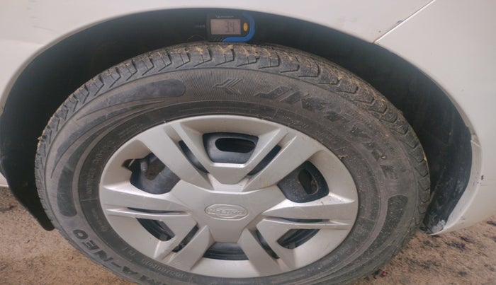 2016 Datsun Redi Go T, Petrol, Manual, 38,168 km, tyre