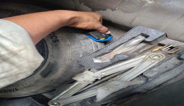 2016 Honda Amaze 1.2L I-VTEC VX, Petrol, Manual, 48,000 km, tyre