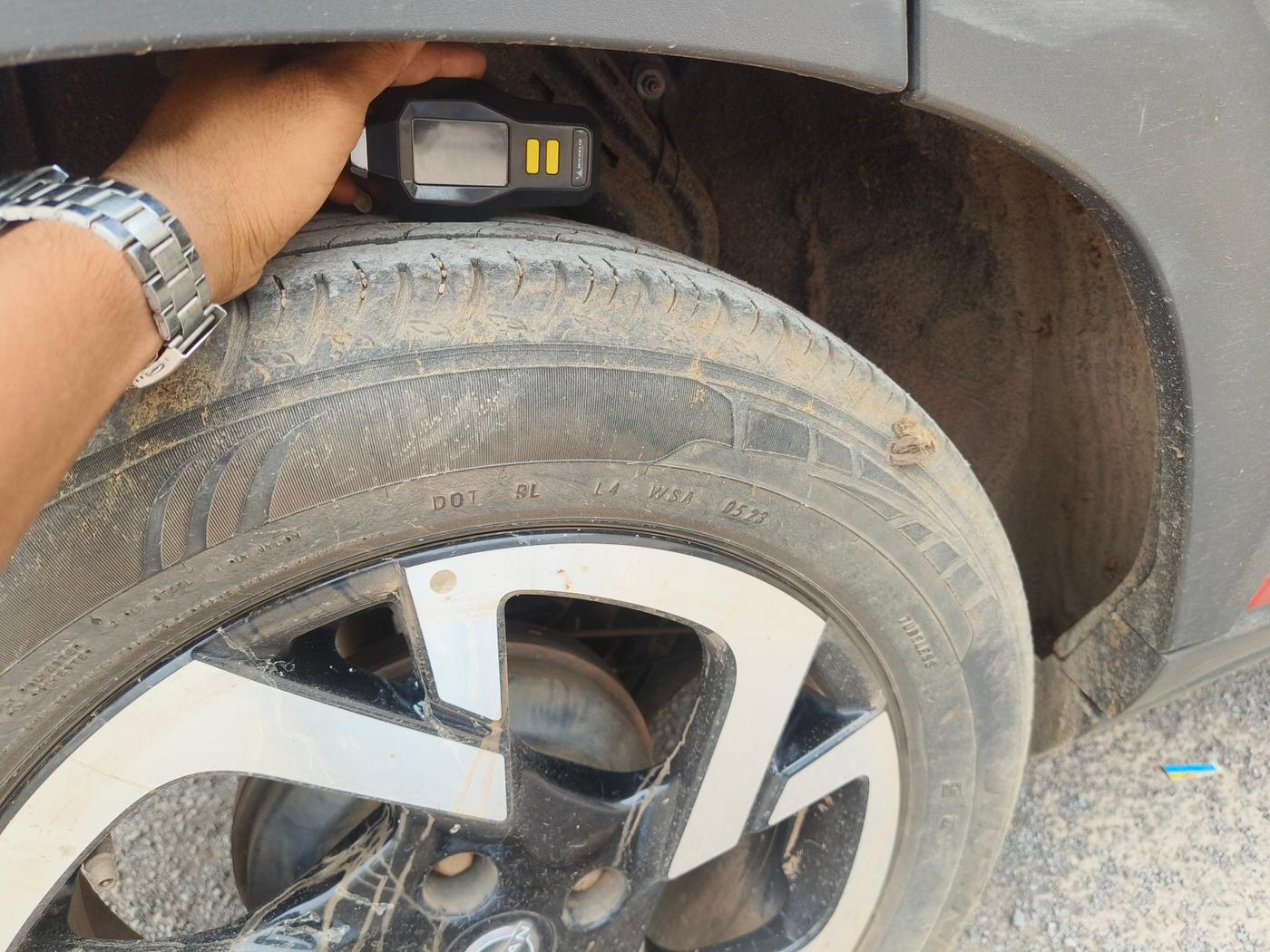 2023 Nissan MAGNITE XV MT, Petrol, Manual, 70,000 km, tyre