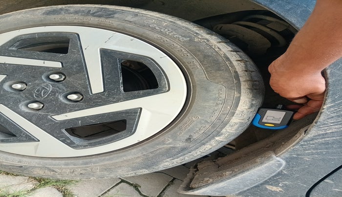 2023 Hyundai AURA S 1.2 CNG, Petrol, Manual, 52,502 km, tyre