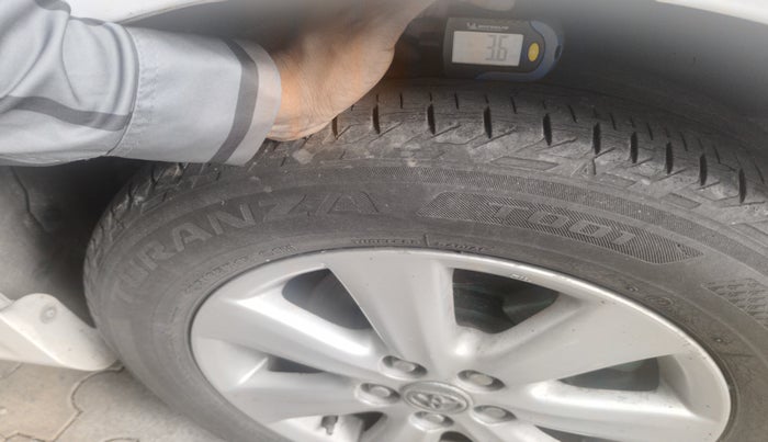 2010 Toyota Corolla Altis VL AT PETROL, Petrol, Automatic, 1,07,690 km, tyre