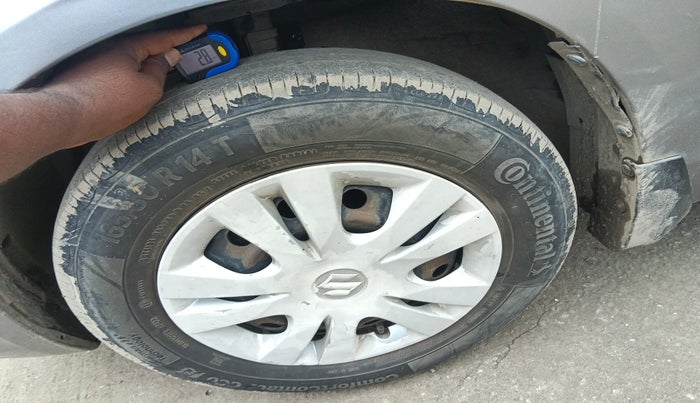 2014 Maruti Swift Dzire VDI, Diesel, Manual, 1,73,347 km, tyre