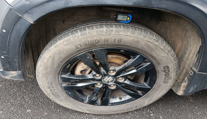 2018 Maruti Vitara Brezza ZDI PLUS AMT, Diesel, Automatic, 1,83,345 km, tyre
