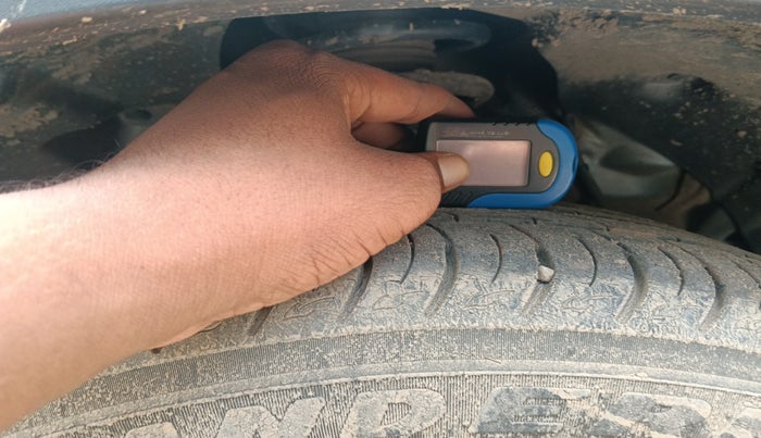 2021 Mahindra XUV300 W8 (O) 1.2 PETROL, Petrol, Manual, 22,761 km, tyre
