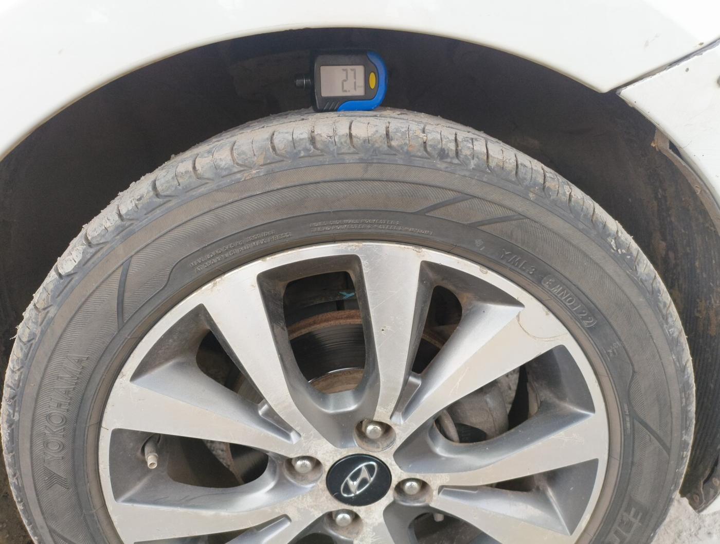 2014 Hyundai Verna FLUIDIC 1.6 VTVT SX OPT, Petrol, Manual, 86,116 km, tyre