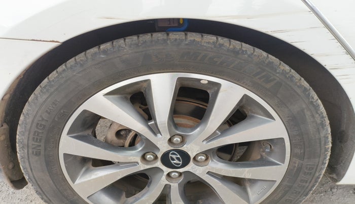 2014 Hyundai Verna FLUIDIC 1.6 VTVT SX OPT, Petrol, Manual, 86,116 km, tyre