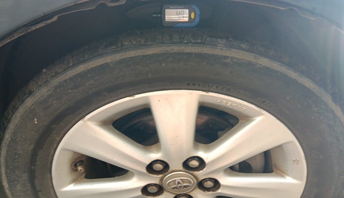2013 Toyota Corolla Altis G PETROL, Petrol, Manual, 87,350 km, tyre