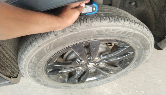 2018 Maruti Vitara Brezza ZDI, Diesel, Manual, 64,436 km, tyre