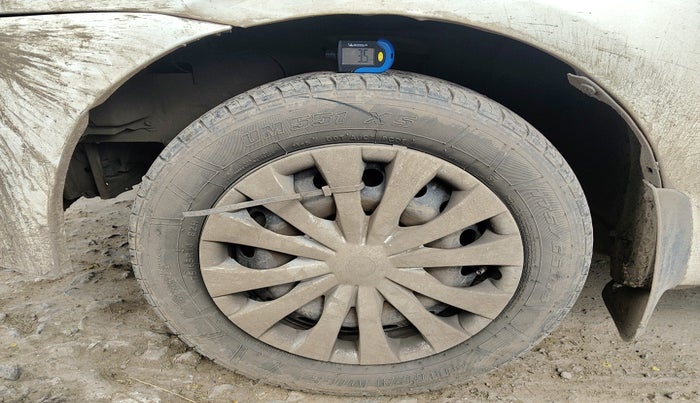 2011 Toyota Etios G, Petrol, Manual, 89,868 km, tyre